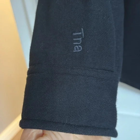 *BLACK* TNA Cozy Boyfriend Shirt - Picture 10 of 13